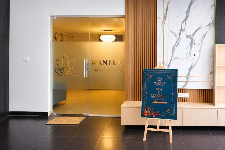 Mantra Luxury Spa entrance